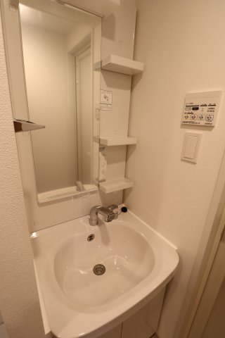 GENOVIA川崎鈴木町skygarden 洗面