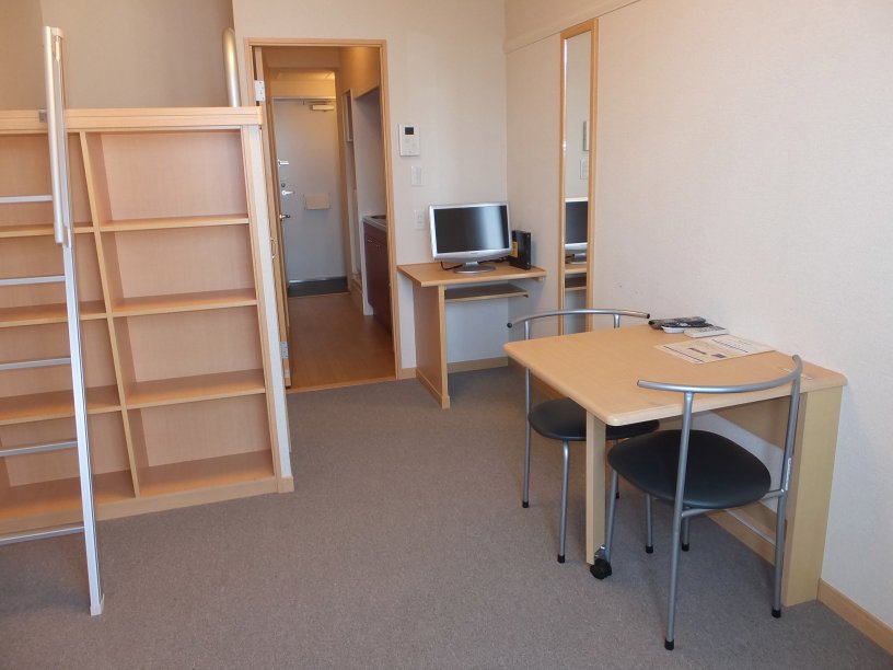 レオパレスブルーム　スミ 寝室