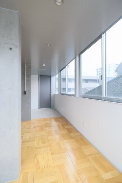 Ｍｏｎ－ｎａｋａ　Ａｐａｒｔｍｅｎｔ　Ｔｅｒｒａｃｅ4階 部屋その他
