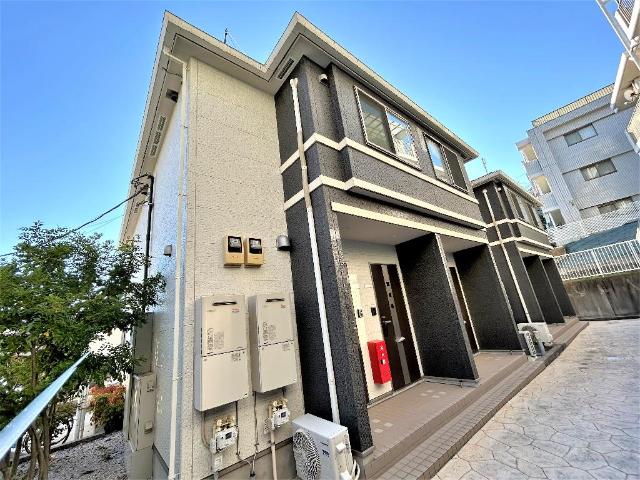 Ovest高田 外観写真（昼）