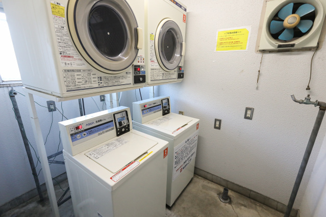 スカイコート新川崎305号室 コインランドリー