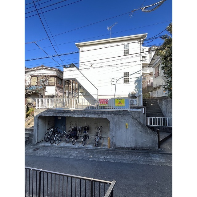 ガーデンハイツ新横浜201号室 外観