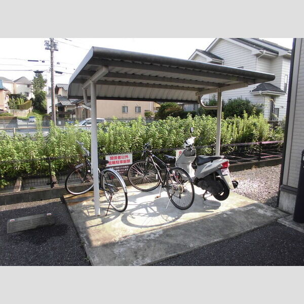 すずかけ 屋根付き駐輪場