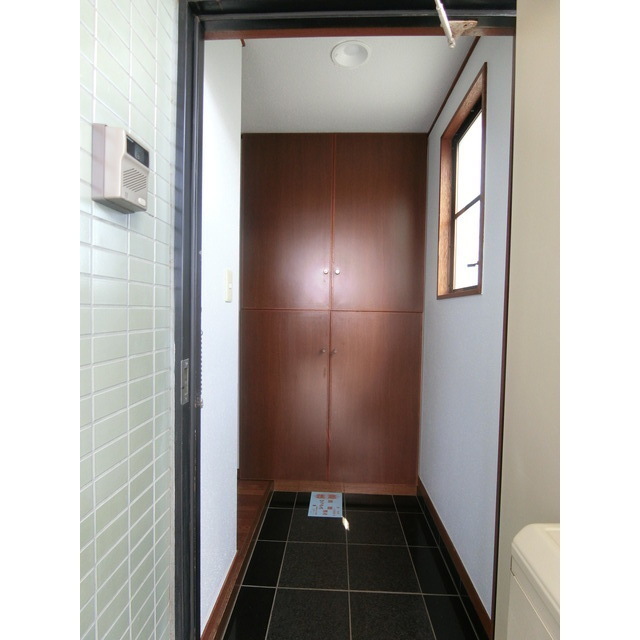 シルク館 大容量のシューズボックス付き