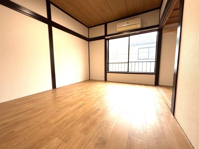 グラド戸田公園 くつろげる6畳部屋♪