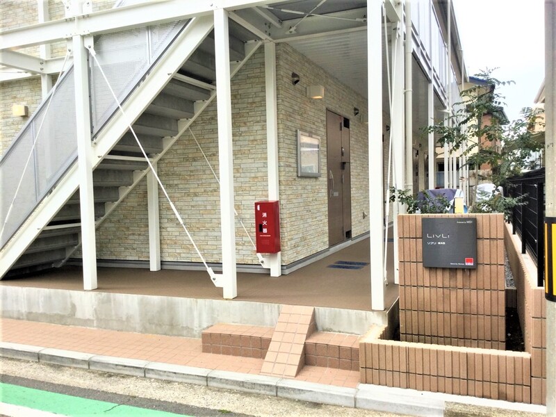 リブリ・横浜西2階 エントランス