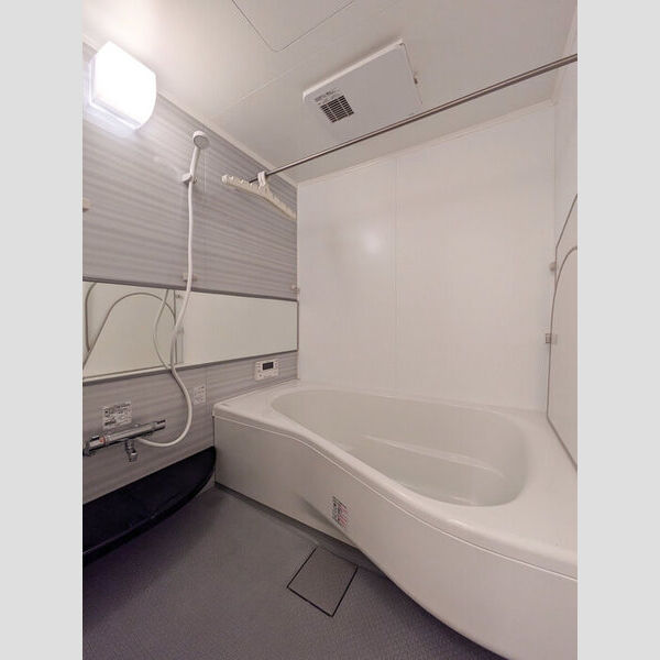 ウィスタリア　G206号室 お風呂