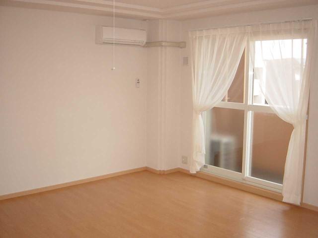 マスターピース202号室 リビング