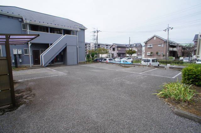 ラポールおゆみ野Ｇ棟 駐車場