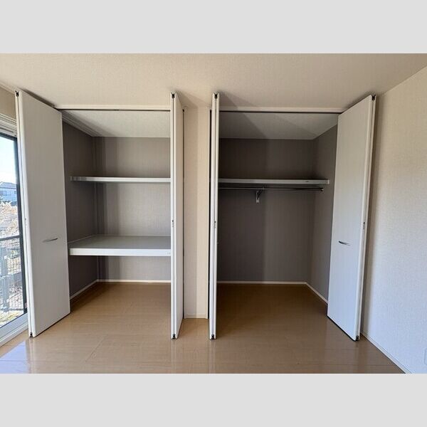 ベルデュール 物入・クローゼット