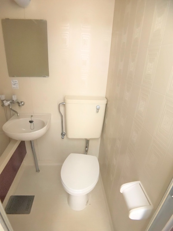 グリーンハイム烏山1階 トイレ