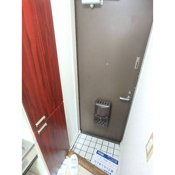 ジュネパレス新松戸第11 玄関