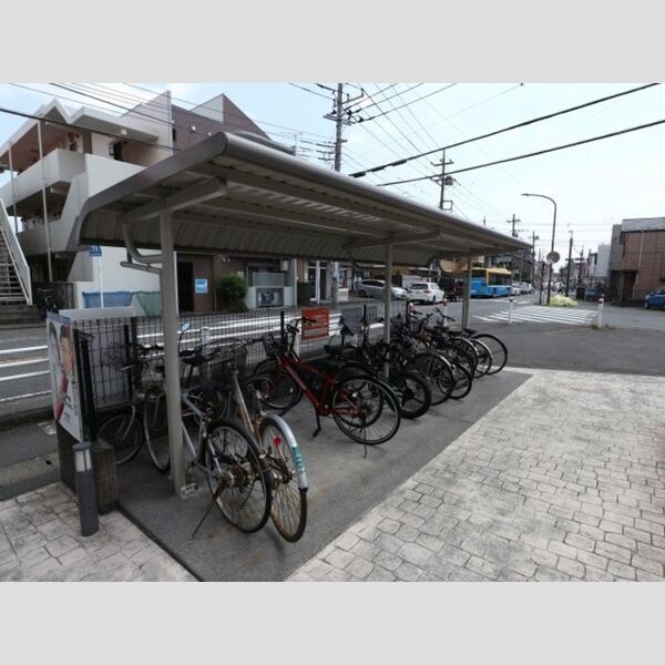 グラシューズ 駐輪場