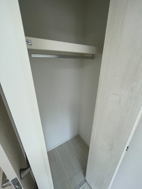 丘の上のフルール1階 玄関