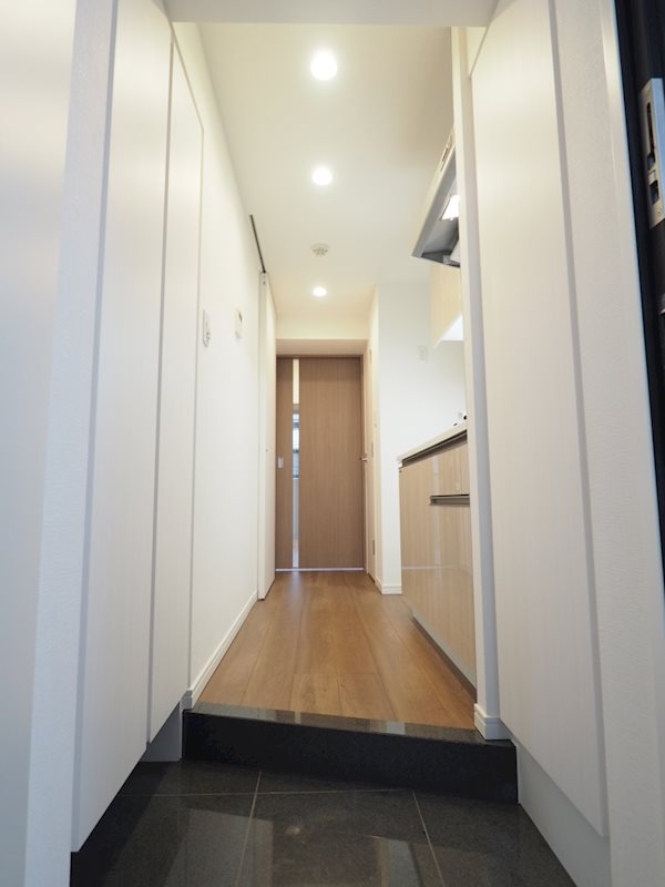 アジールコート新高円寺 玄関