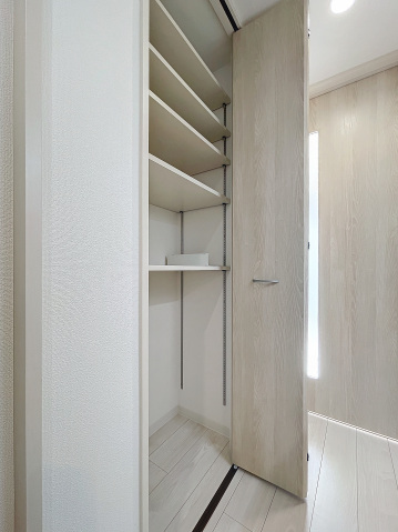 スカイルーチェ川口芝中田 収納