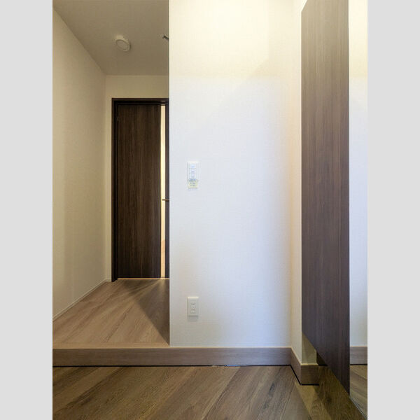 クロエ橋本102号室 玄関