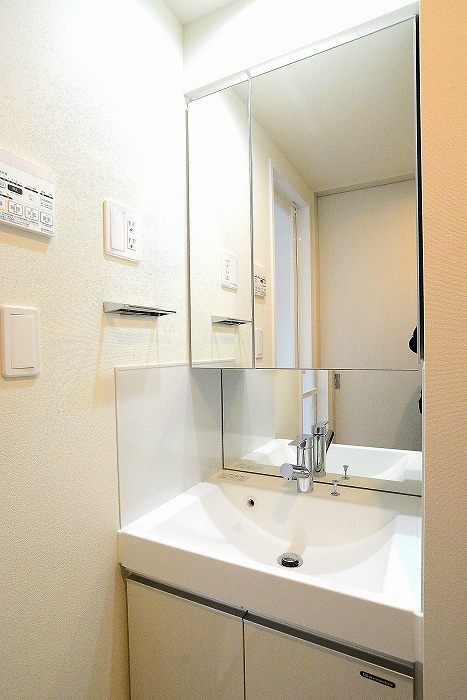 ステージファーストつつじヶ丘アジールコート11階 洗面台