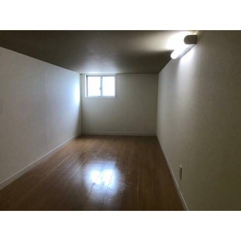 メゾン・ド・デパール舎人 内観