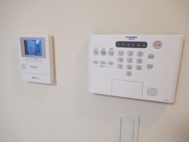 メゾン・ド・ルナ ＴＶモニターホン＆セキュリティ