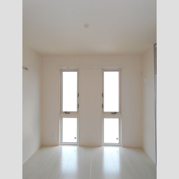 ラ・ルーチェ(川越)201号室 洋室