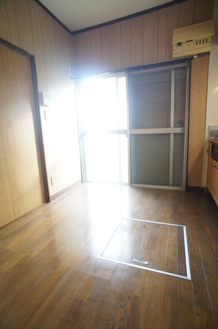 小笠原貸家 リビング