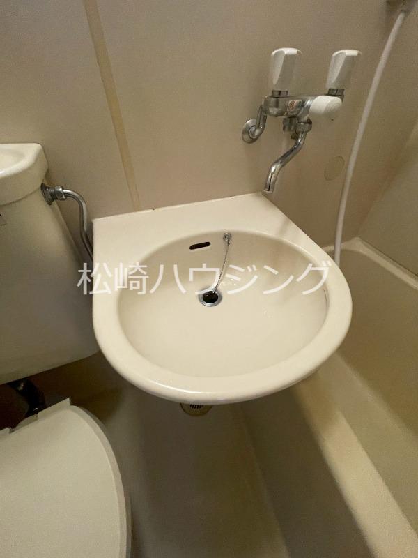 サファイア・今井 洗面