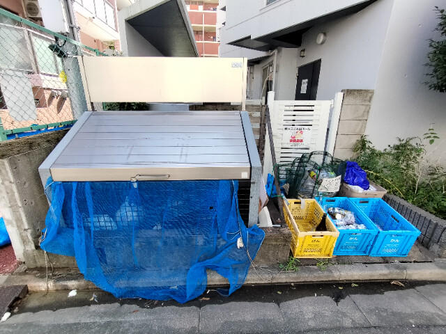 レジデンス初3階 部屋その他