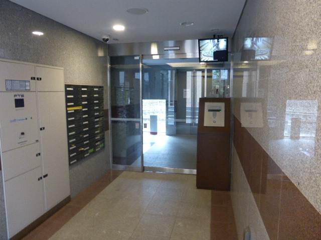 ヴァレッシア武蔵関駅前シティ8階 エントランス