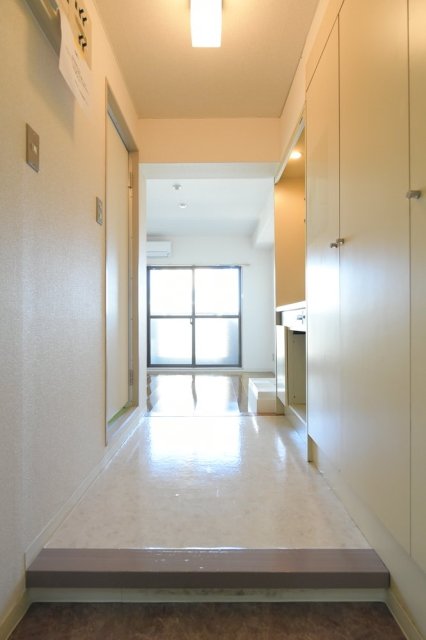 ライオンズマンション椎名町駅前通り 玄関