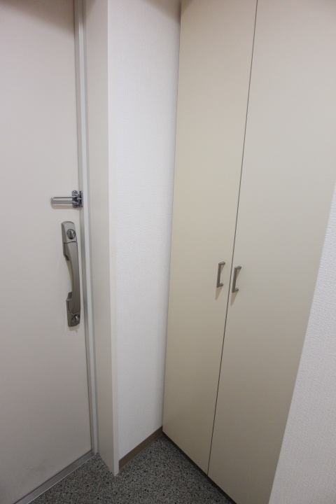 プライムアーバン葛西イースト106号室 シューズボックス