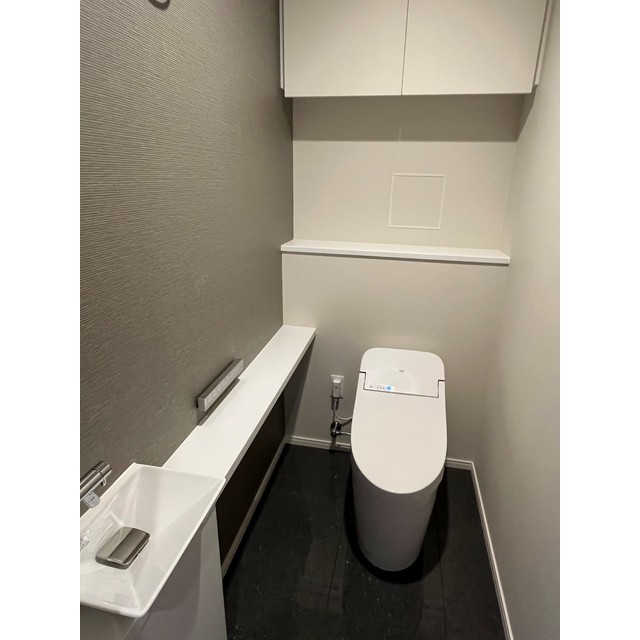 ＨＡＲＵＭＩ　ＦＬＡＧ　ＳＵＮ　ＶＩＬＬＡＧＥ　Ｃ棟1002号室 同建物別部屋の参考画像