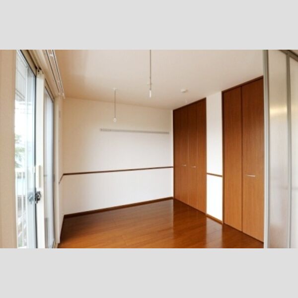 ラフィーユ201号室 南側洋室