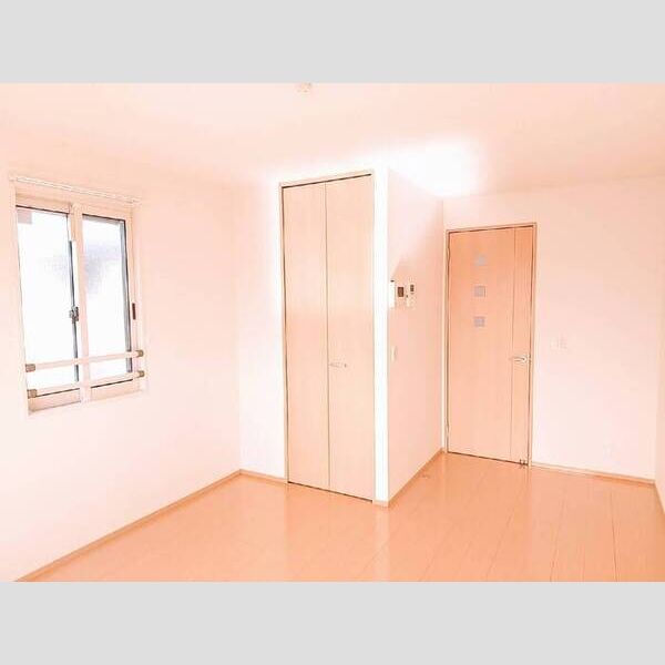 サンビレッジ春205号室 室内