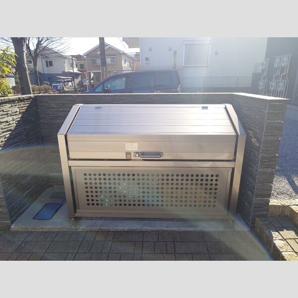 フォレストK・T101号室 ダストボックス