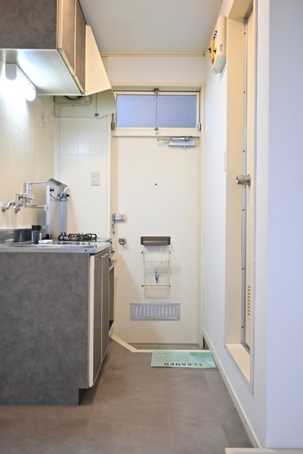 ＹＯＵハイツ1階 玄関