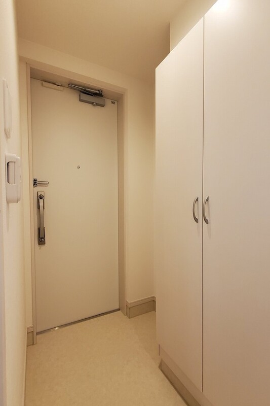 リブリ・三軒茶屋 玄関