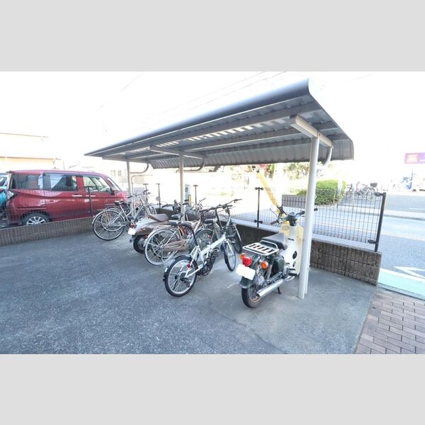 ベルドーラ　Ⅱ 駐輪場