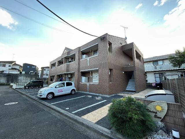 ライジング・サン 外観写真（昼）