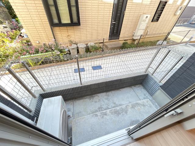 ウィズダム　コート105号室 庭