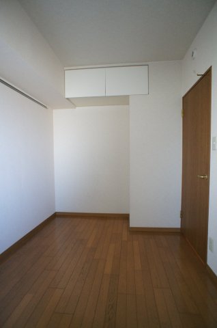 フロイデ勝田台壱番館0302号室 スタンダードな洋室です