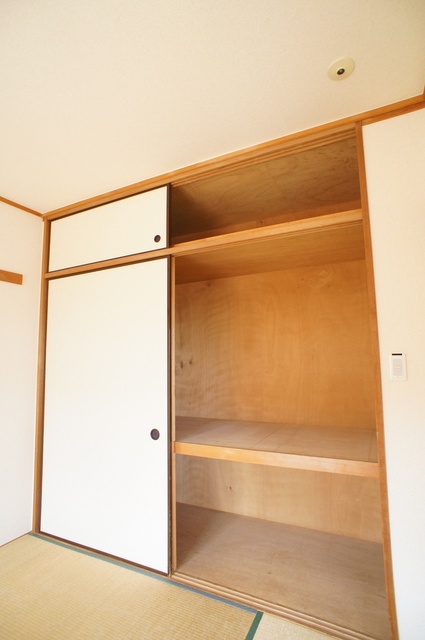 グランドゥール八千代 収納