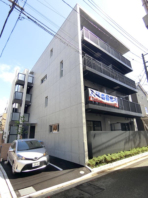 クレサール横中 外観