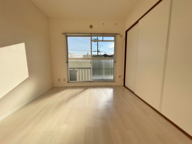 エストフレアＢ棟0202号室 ゆったりとした居間です