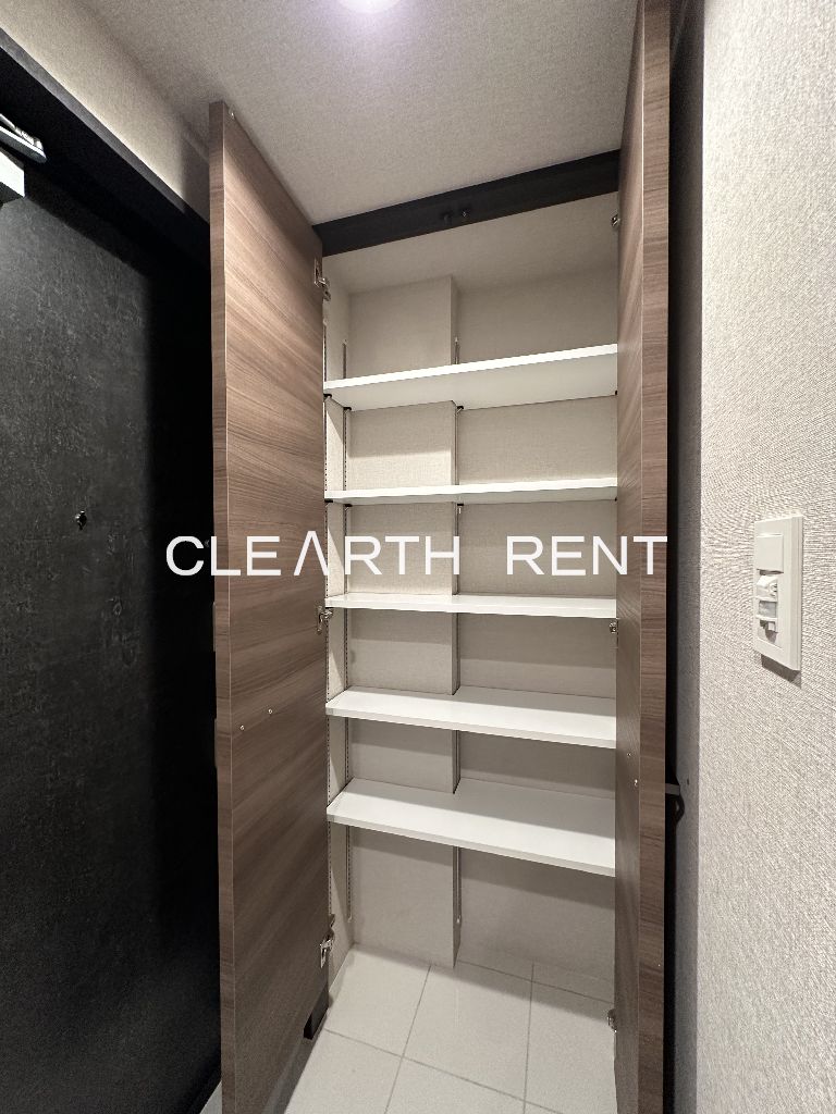 ＧＲＡＮ ＰＡＳＥＯ 目黒花房山4階 ★容量たっぷりシューズボックス★