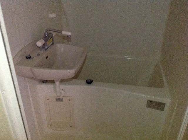 レオパレスメゾンＴ　４ リビング