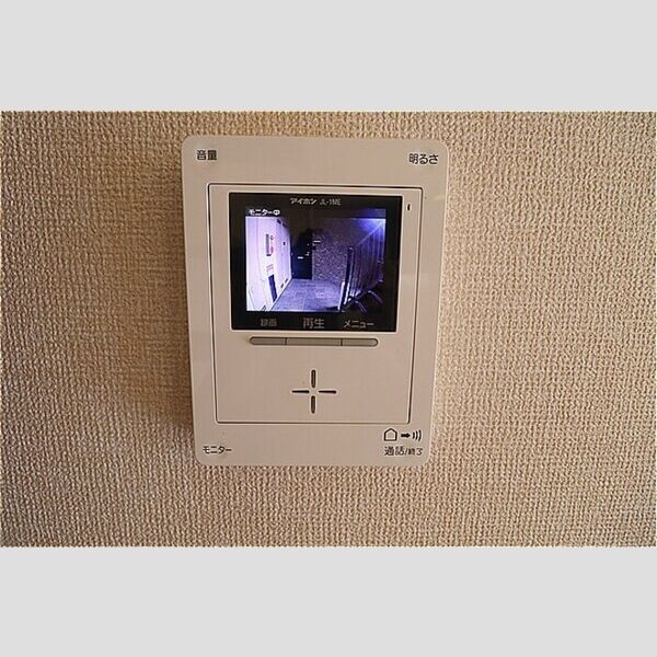 ルヴァン コート　壱番館102号室 カラーモニターホン