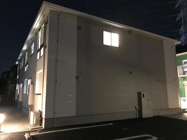 ハレ　プエオ　～Ｈａｌｅ　Ｐｕｅｏ～ 外観写真（夜）