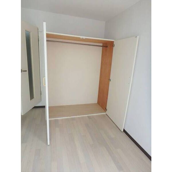 ラリグラス 収納