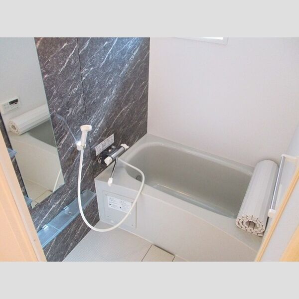 ル・メルシェ バス